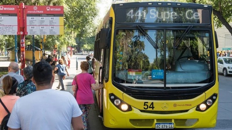 Cómo operarán los servicios en Mendoza durante el paro convocado por la CGT